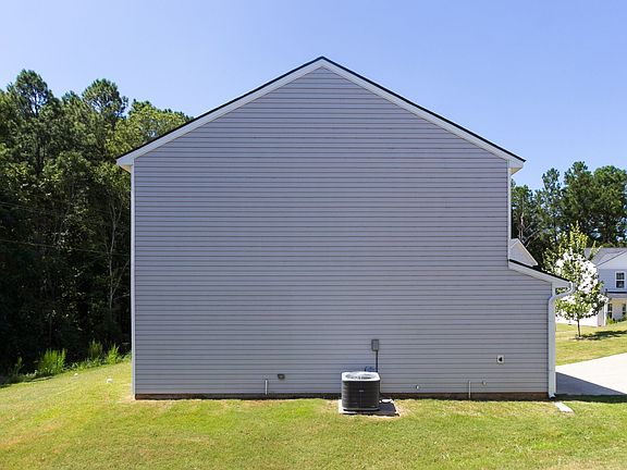4th image of 706 Dove Tree Ln