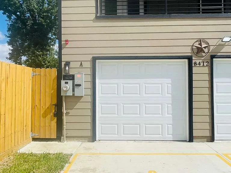 8412 De Priest St #A — Photo 2
