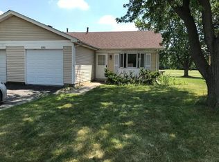 1051 Pheasant Run Ln, Aurora, IL 60504