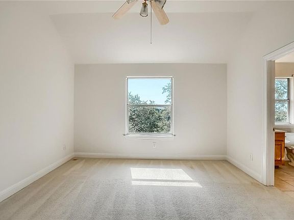 2nd image of 9909 Pickfair Dr