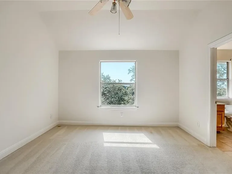 9909 Pickfair Dr — Photo 2