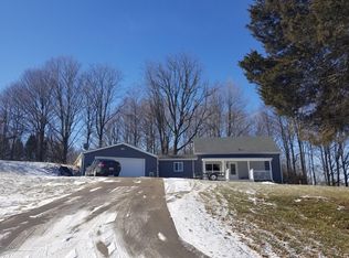 2185 Carlisle Hwy, Charlotte, MI 48813