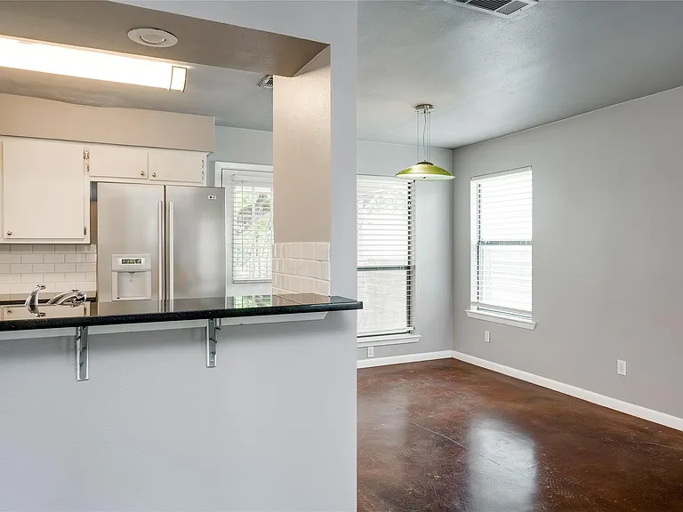 403 W Elizabeth St #B — Photo 29
