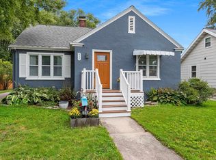 932 Roscoe St, Green Bay, WI 54304