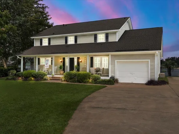 1172 Striper Dr, Manning, SC 29102