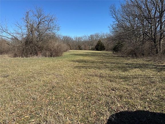 4th image of TRACT SE 300th Rd #A