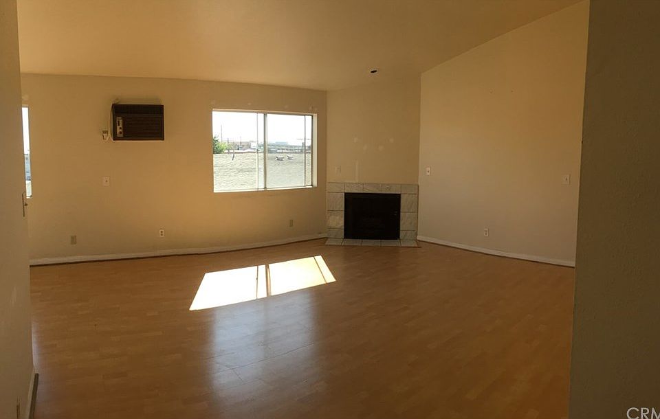 1st image of 1143 Wilcox Pl APT 201