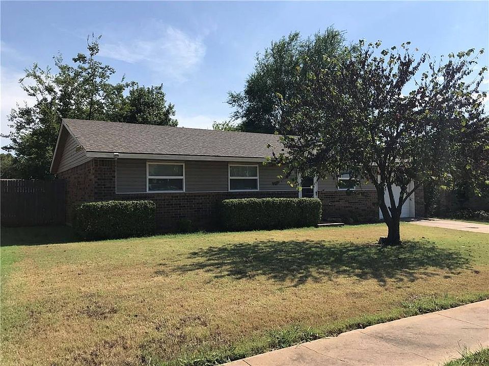 1st image of 602 Woods Dr