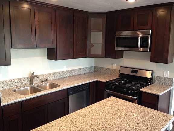 4th image of 26722 Hibiscus St