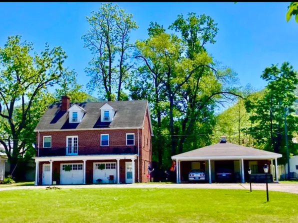 2056 Chestnut Ave, Buena Vista, VA 24416