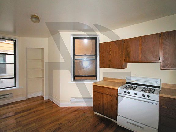 4th image of 434 W Belden Ave #Zero2
