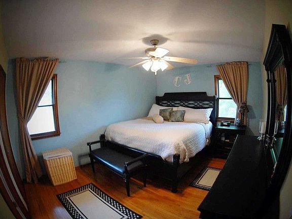 5th image of 8124 Manderson Cir