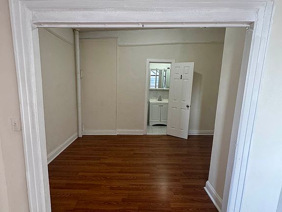 3rd image of 725 9th Ave APT 1A