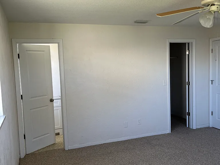 39 Sandra Dr — Photo 23