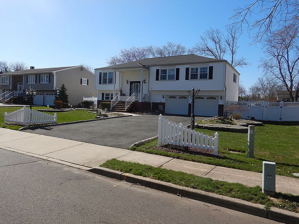 2nd image of 18 James Ave