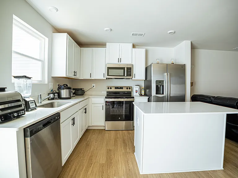 37 Apollo Rd — Photo 8
