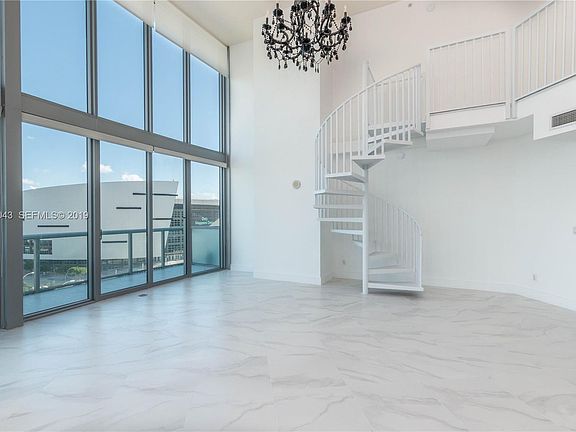 5th image of 888 Biscayne Blvd #09