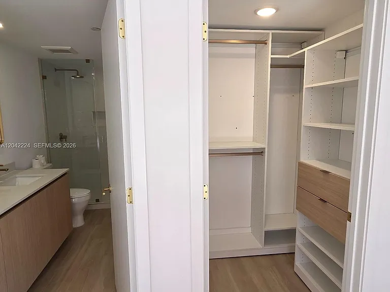 90 NE 32nd St #606 — Photo 14