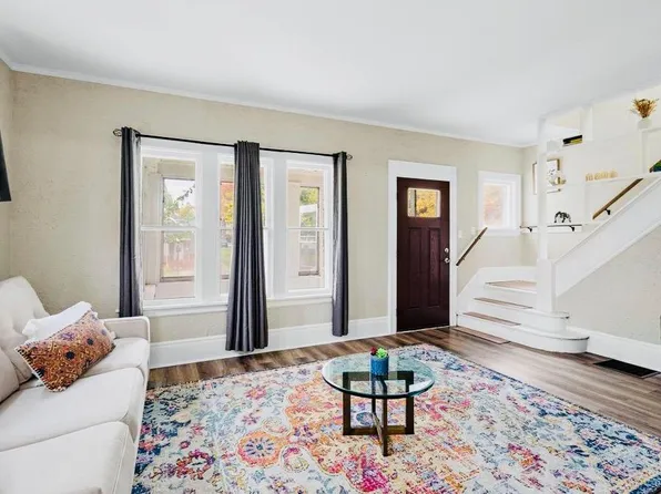 1678 Minnehaha Ave E, Saint Paul, MN 55106