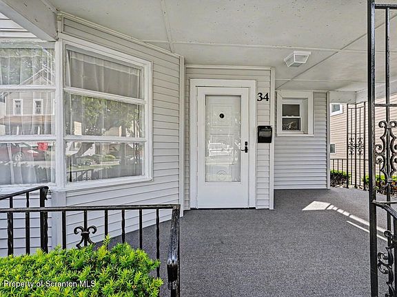 3rd image of 34 Darte Ave