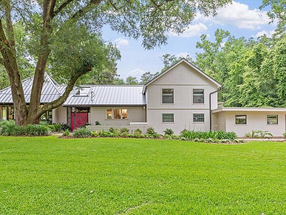 3rd image of 3541 Lakeshore Dr