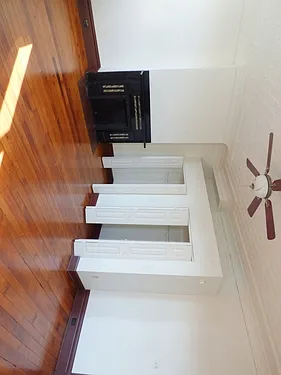 1607 Sarah St Photo 1