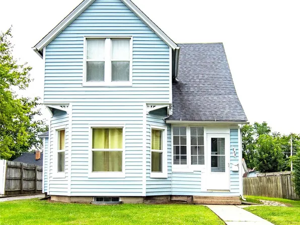 220 W Central St, Bethalto, IL 62010