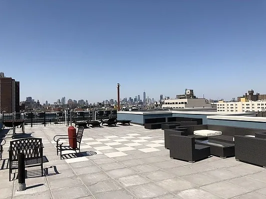 Rented by Manhattan Management LLC | media 14