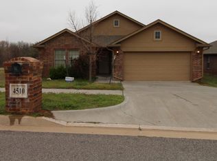 4510 Hawk Owl Dr, Norman, OK 73072