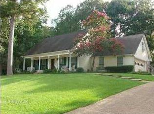 525 Dixton Dr, Brandon, MS 39047
