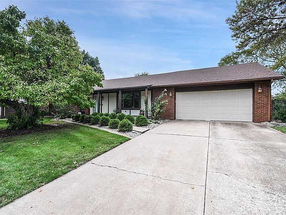 2nd image of 42 Elmwood Dr