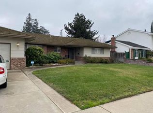 620 Willow Glen Dr, Lodi, CA 95240