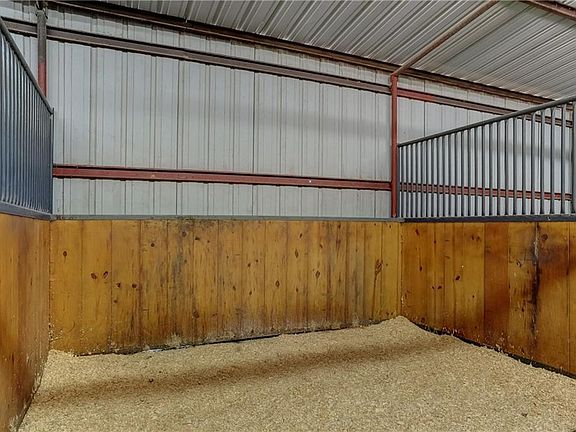 3rd image of 773 County Road 158