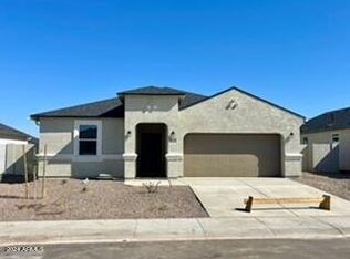 5826 E Clandestine Dr, San Tan Valley, AZ 85140