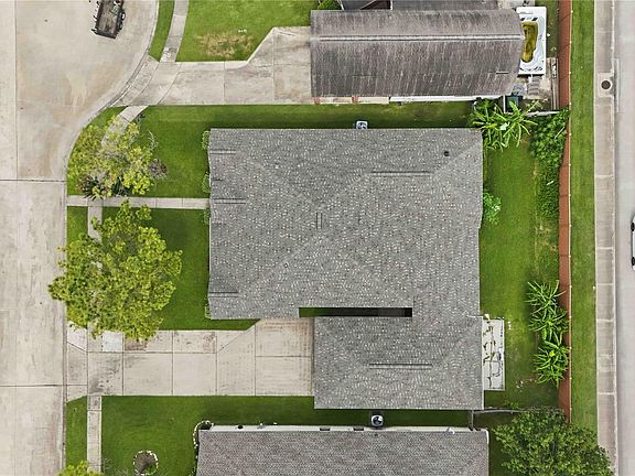 3rd image of 11406 Kay Ln