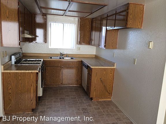 2nd image of 3137 W 139th St APT 221