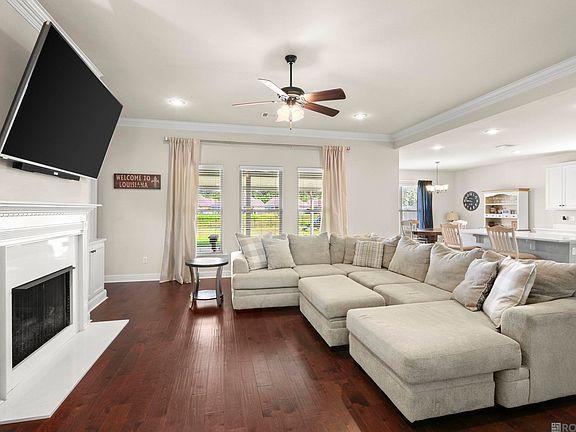 5th image of 17837 Beech Ridge Ave