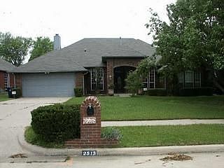 1st image of 2513 Stanford Dr