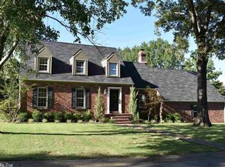 6 White Oak Cir, Searcy, AR 72143