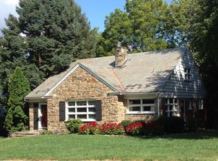 1101 Davis Dr, Lancaster, PA