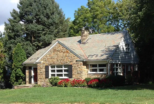 1101 Davis Dr photo 1