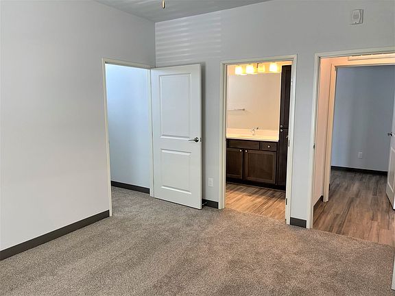 4th image of 134 Cedar Dr #201