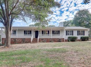 141 Moss Ln, Boiling Springs, SC 29316