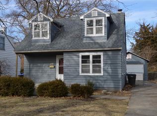 2206 SW Hazelton Ct, Topeka, KS 66606