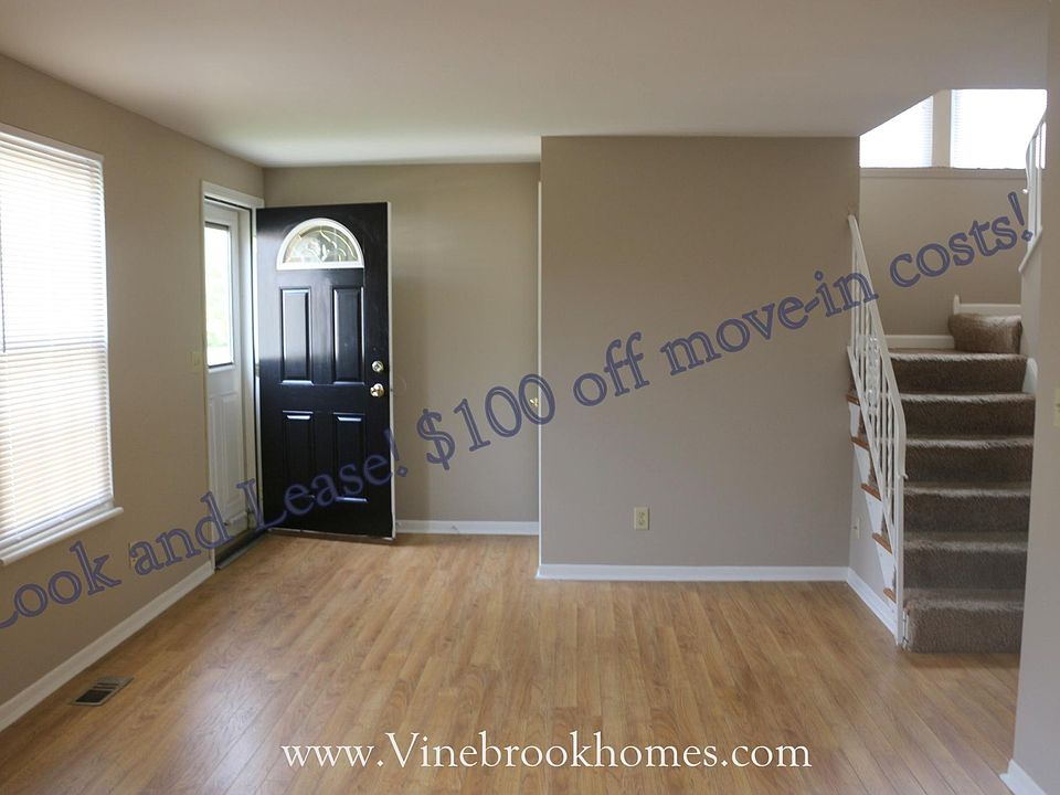 1st image of 7579 Mount Hood St
