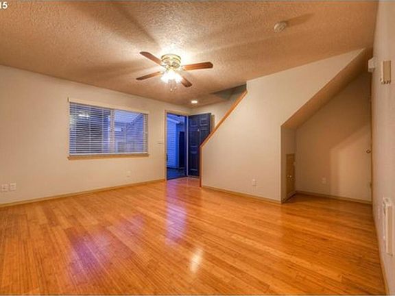 5th image of 4000 NE 109th Ave Unit 186