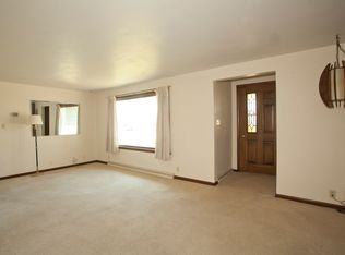 335 S Matthew St, Kimberly, WI 54136