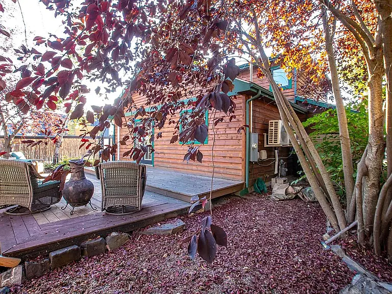 648 Denver St — Photo 23