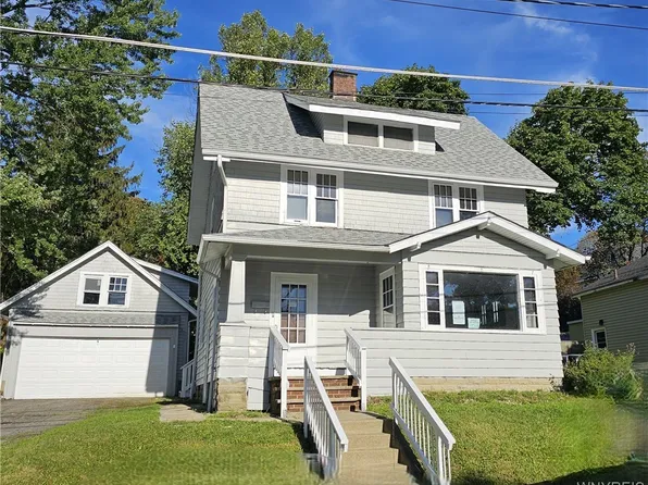 24 Eagle St, Jamestown, NY 14701