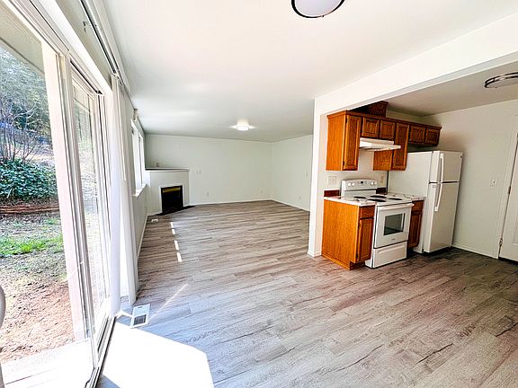 5th image of 7322 163rd St E #7322